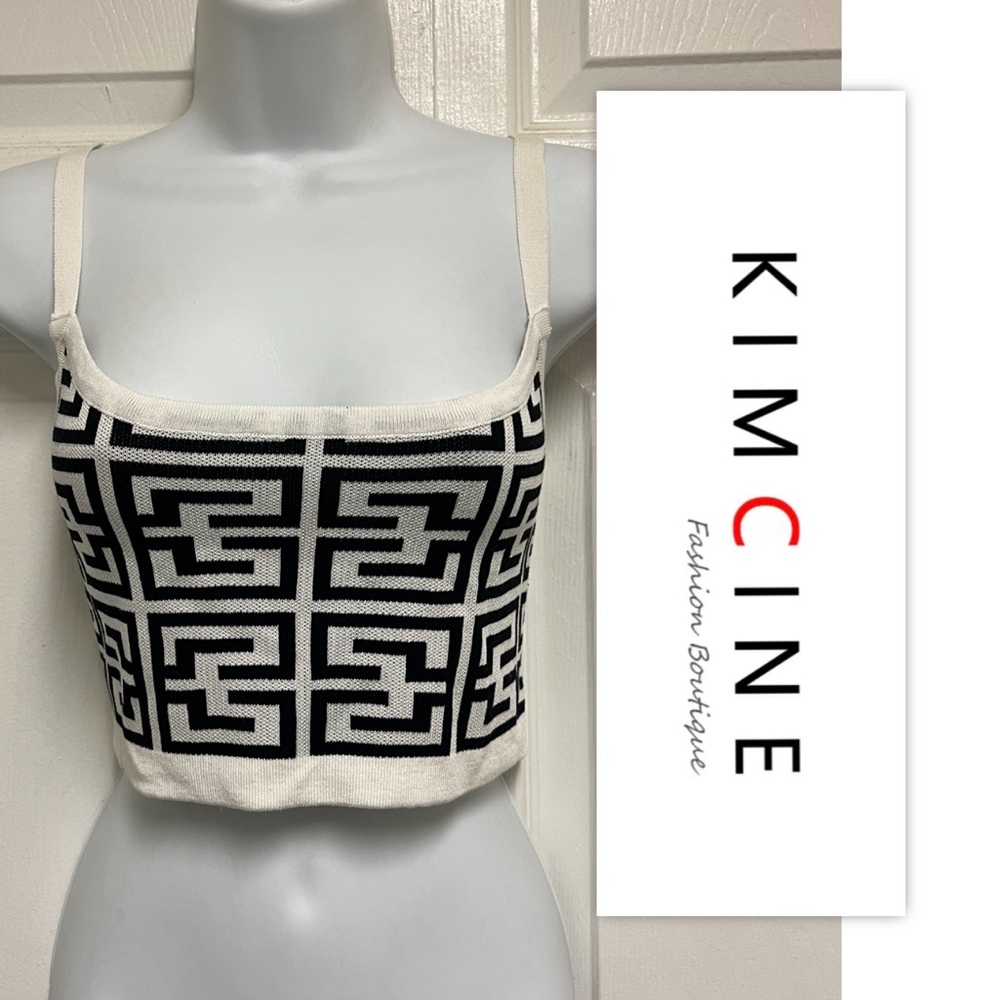 Kim Cine Curve Cropped Knit Top